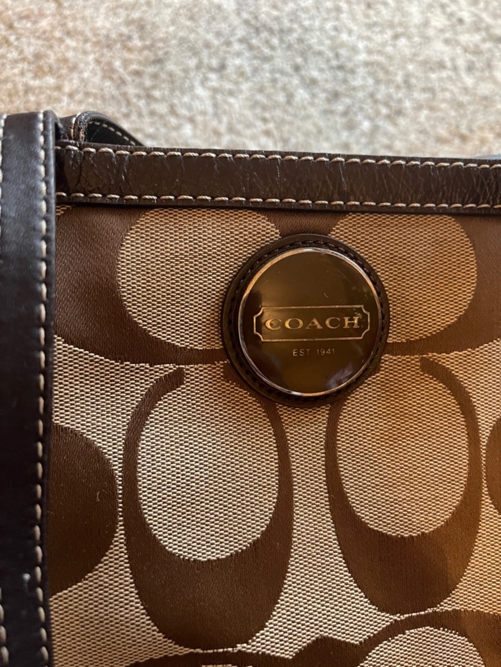 Beautiful Y2K Coach Brown Signature Canvas & Leather-Trim Tote - Picture 2 of 7
